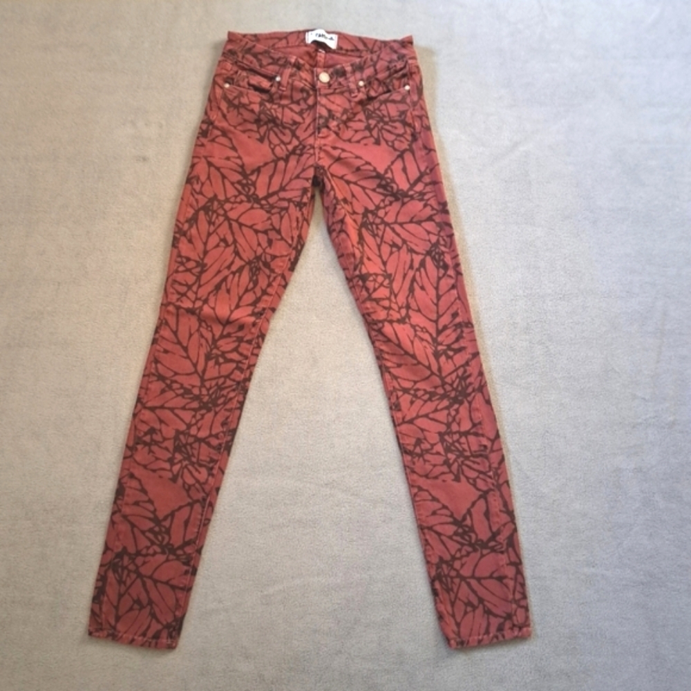PAIGE Skyline‎ Skinny Jeans Size 26 Women's Red Black Leaf Print AOP EUC